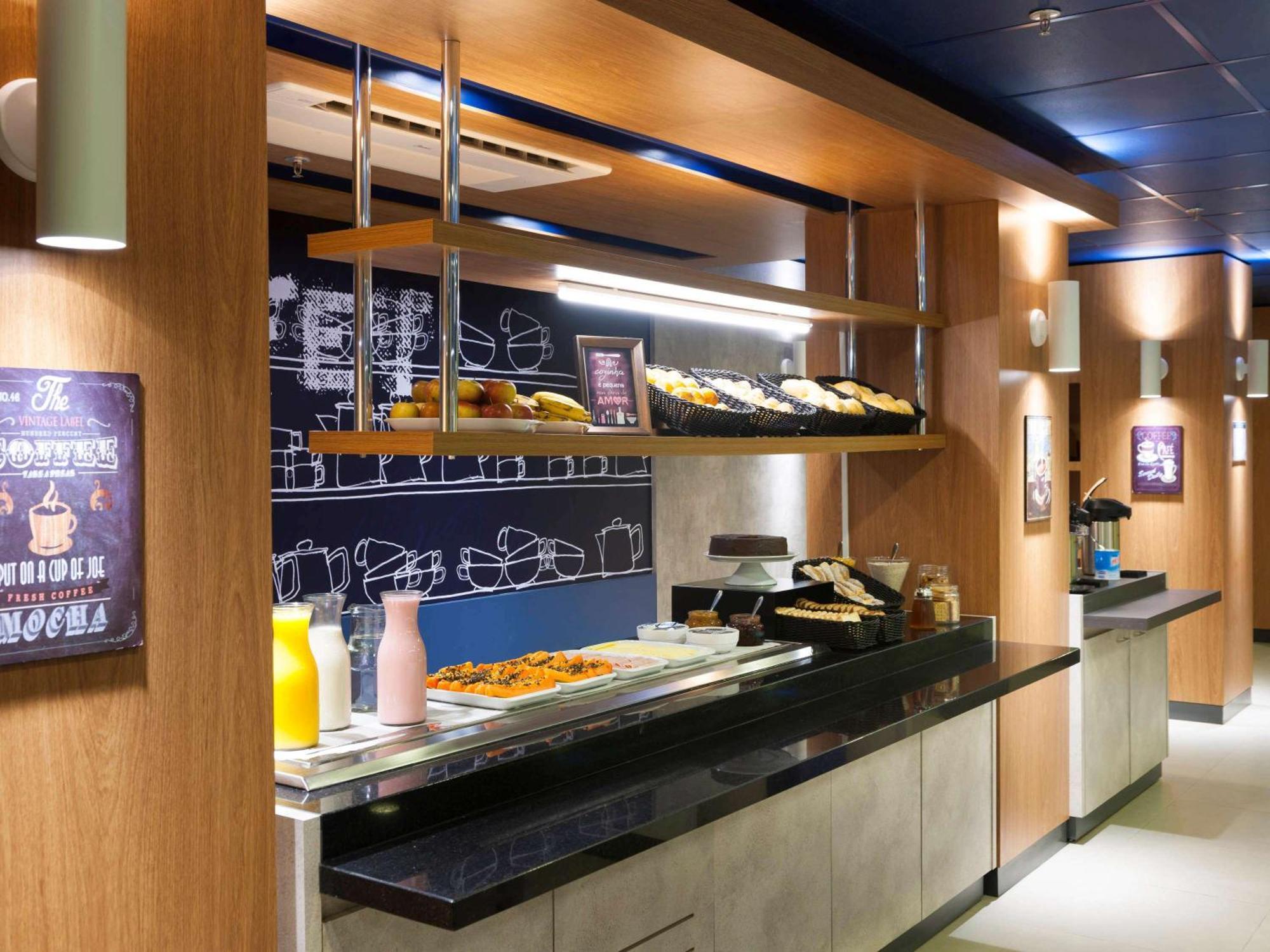 Ibis Budget Campinas Aquidaban Екстериор снимка